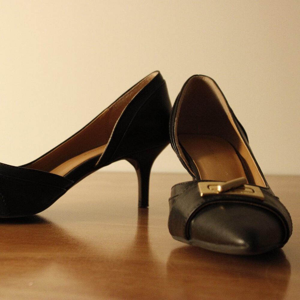 Tommy Hilfiger - D'Orsay Heels with Buckle - Black Pebbled - Size 6.5